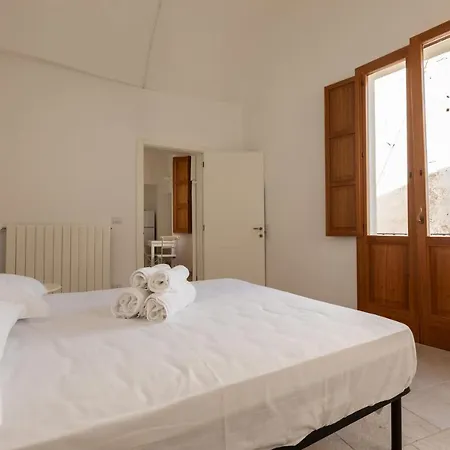 Dimora San Vincenzo فندق مبيت وإفطار 2*