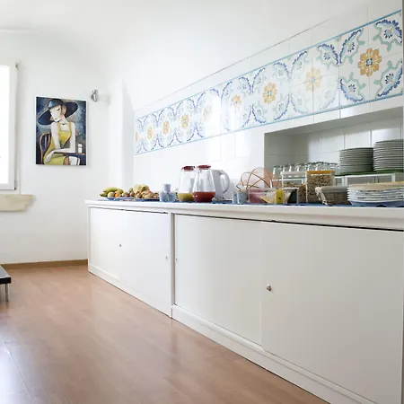 Dimora San Vincenzo Oda ve Kahvaltı 3*