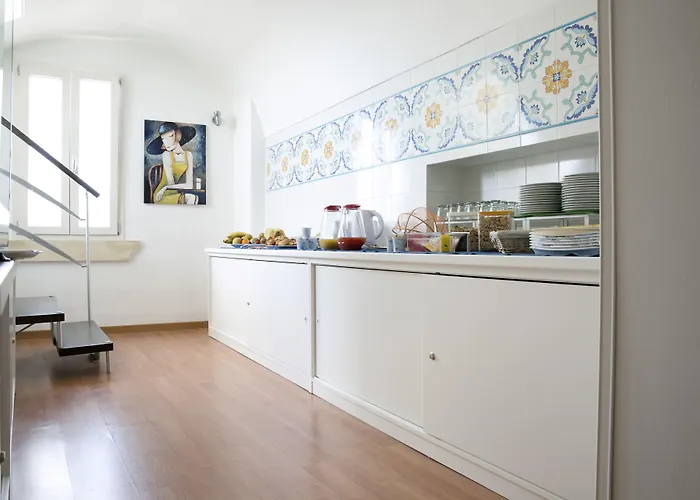Dimora San Vincenzo Bed & Breakfast 3*